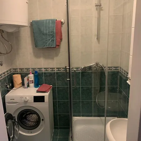 Aprilstar Апартаменты Нови-Сад