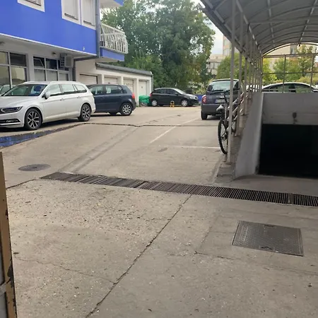 Апартаменты Aprilstar *